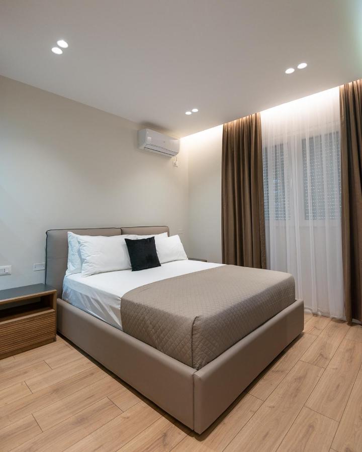 Arkle 3 * Tirana