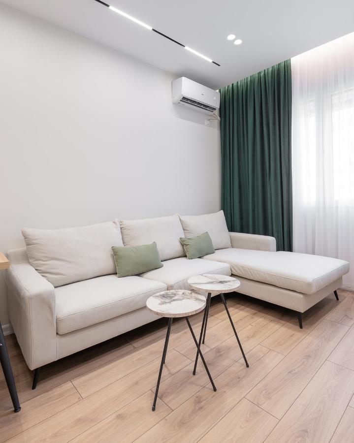 Arkle 3 * Tirana